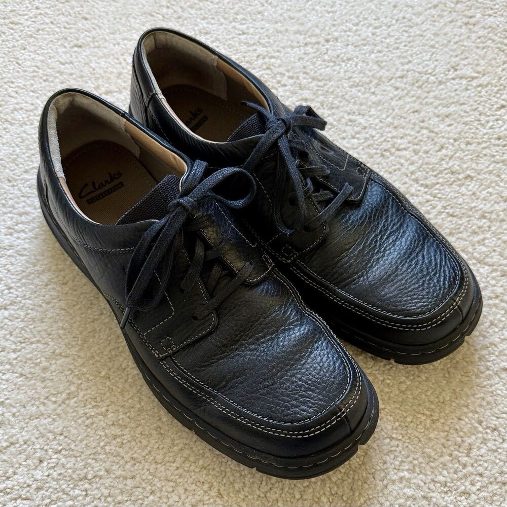 Clark's Mens Size US 10 M Black Leather Lace Shoe Rubber Sole  Model 26086214